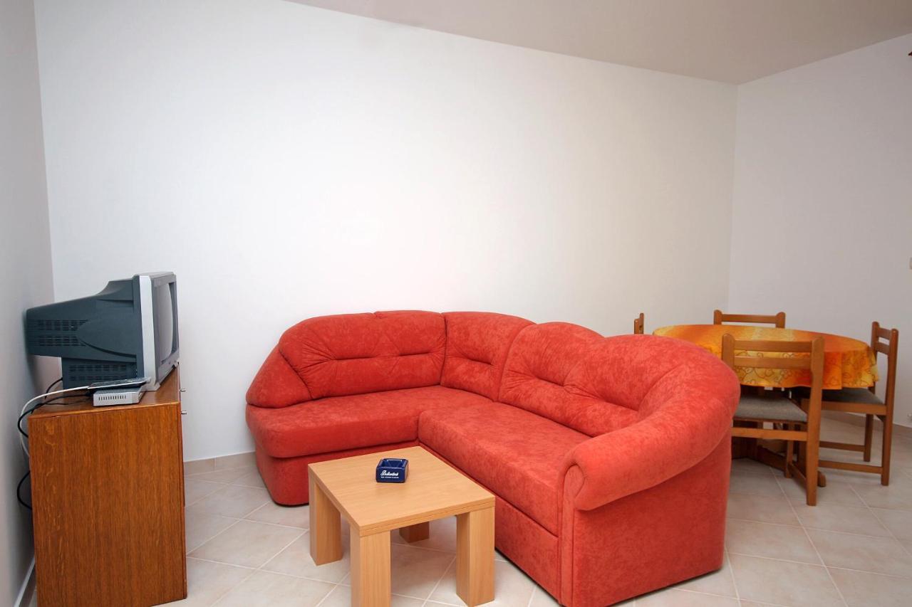 Apartments With A Parking Space Palit, Rab - 5028 المظهر الخارجي الصورة