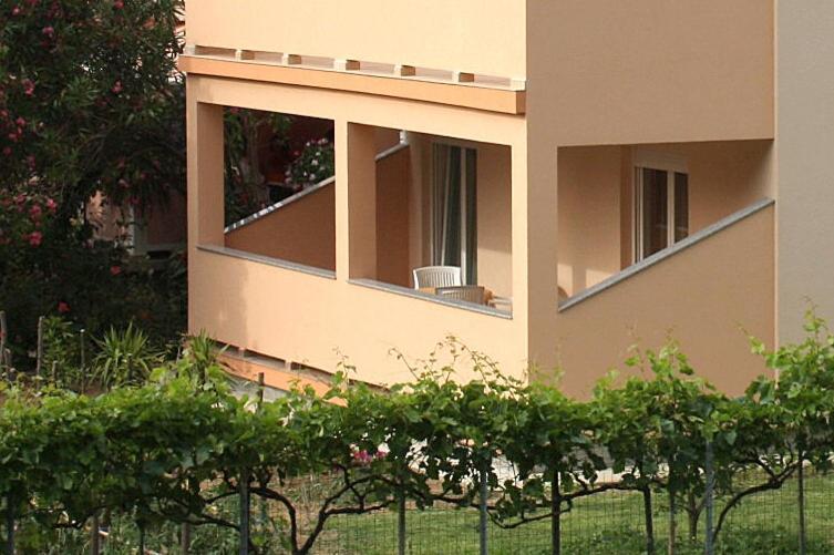 Apartments With A Parking Space Palit, Rab - 5028 المظهر الخارجي الصورة