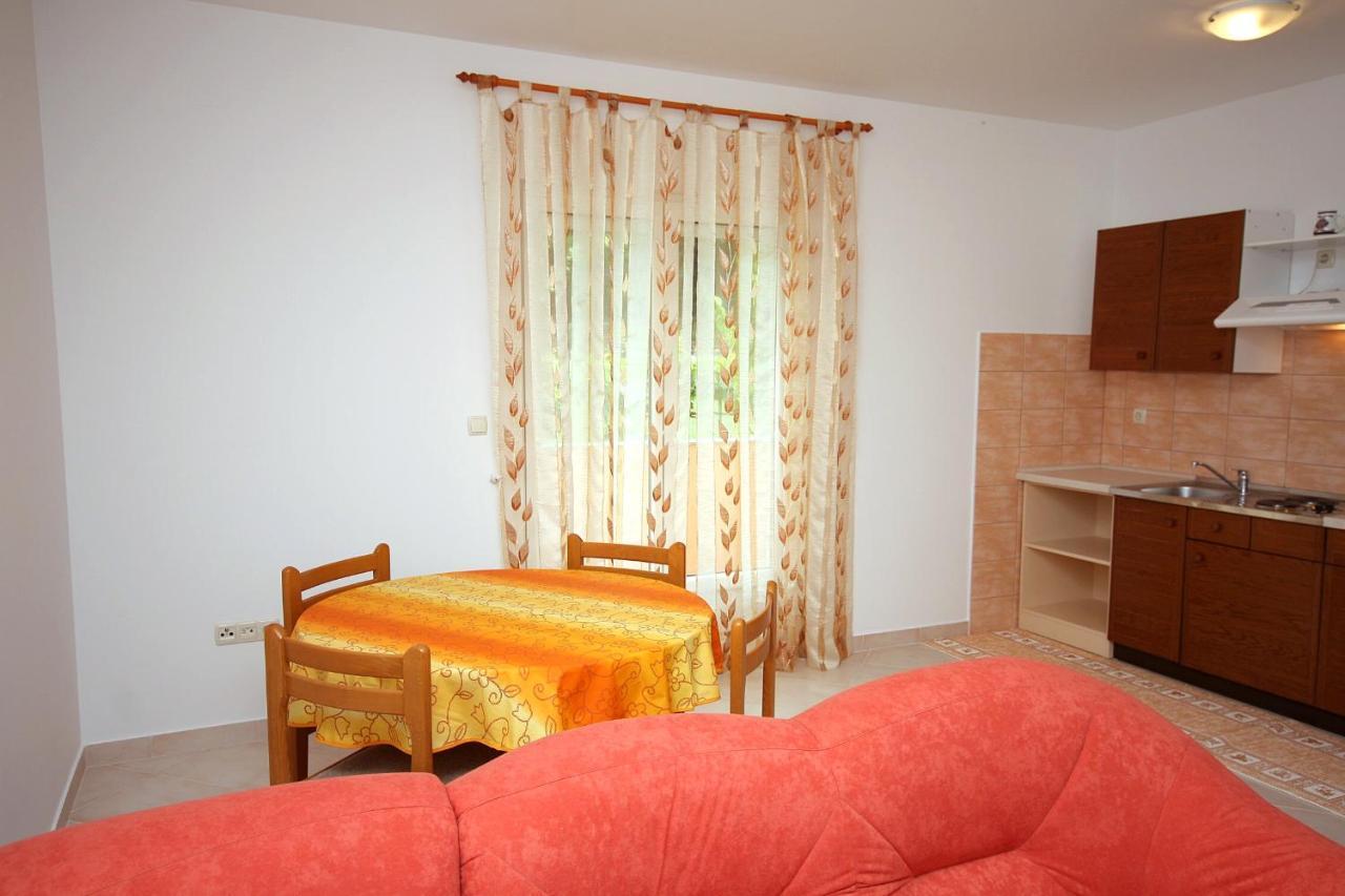 Apartments With A Parking Space Palit, Rab - 5028 المظهر الخارجي الصورة